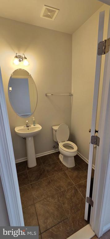 Building Photo - 41836 Diabase Square