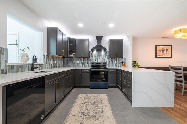 Building Photo - 1097 Eden Isle Blvd NE