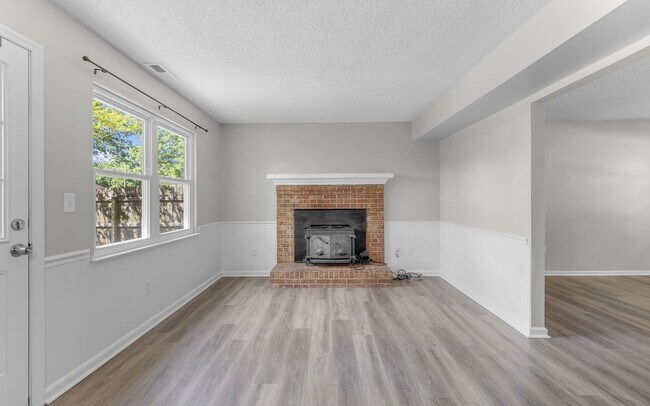 Building Photo - 4957 Aquarius Ct