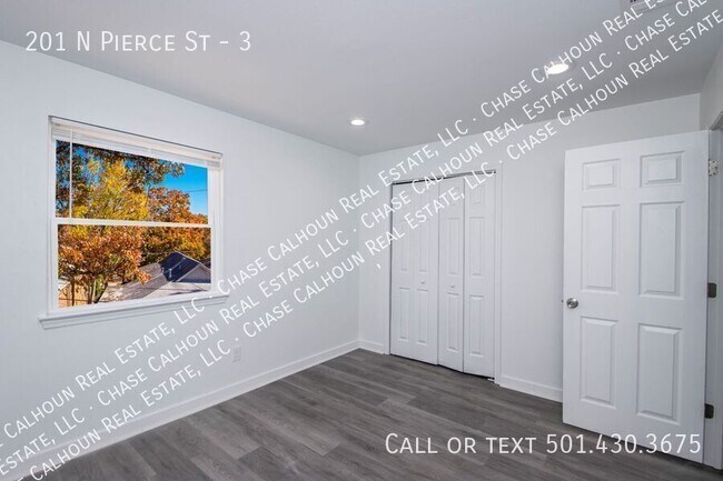 Building Photo - 201 N Pierce St