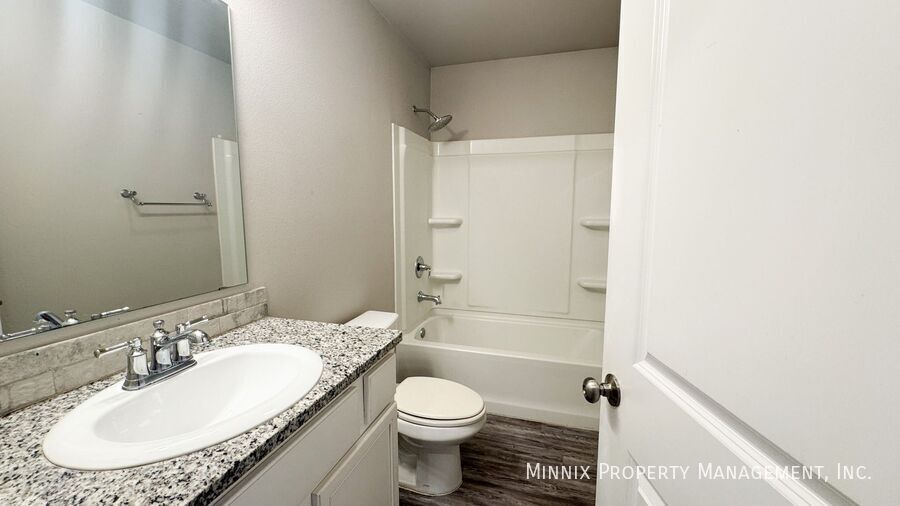 Building Photo - 2134 N Texas Ave