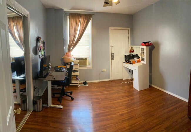 Building Photo - 2954 S Haynes Ct