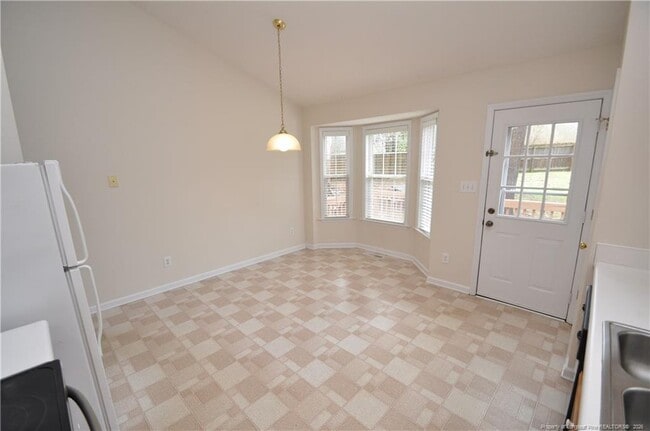 Building Photo - 701 Kavkaz St