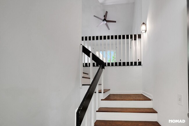 Building Photo - Charming 2BR Condo in Atlanta