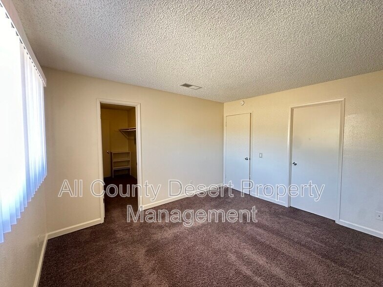 Building Photo - 13079 Eliseo Rd