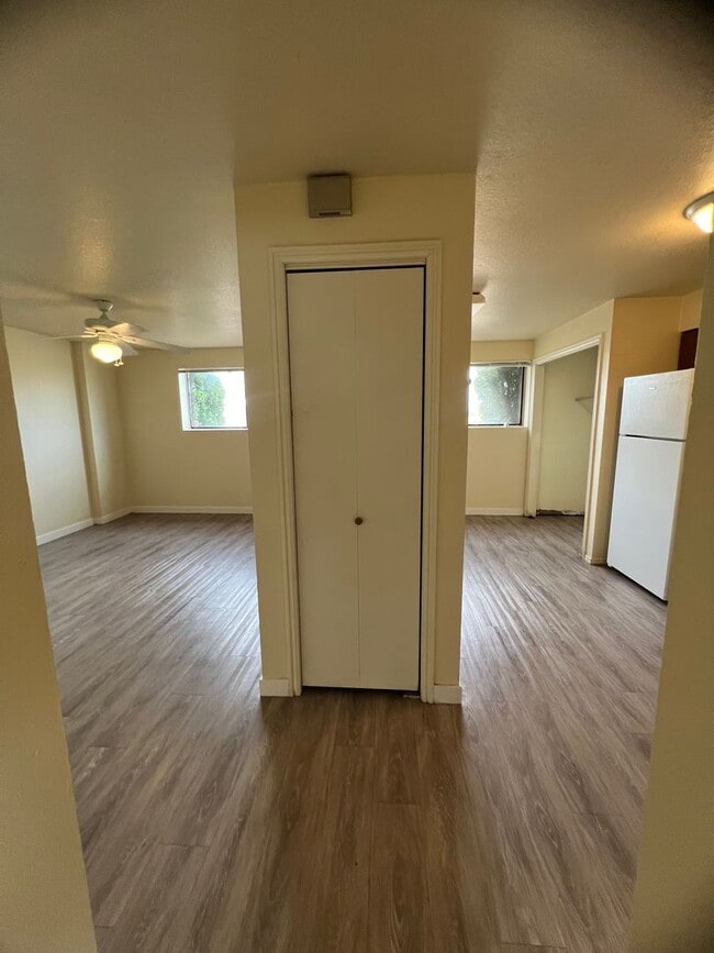 Building Photo - 825 W 400 N
