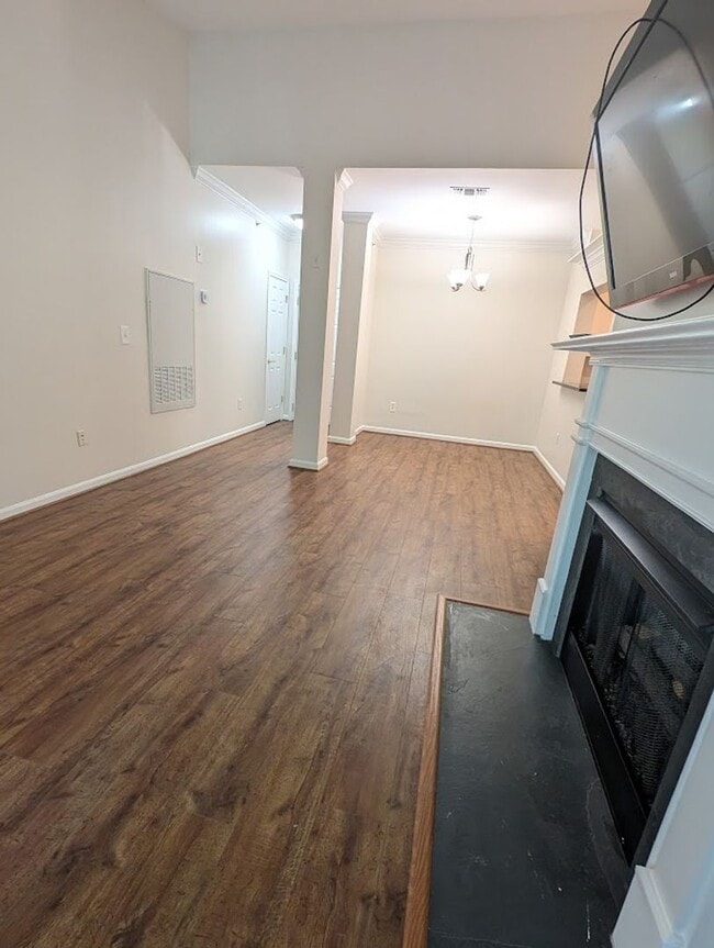 Building Photo - Palazzo at Park Center Top floor 2 bedroom...