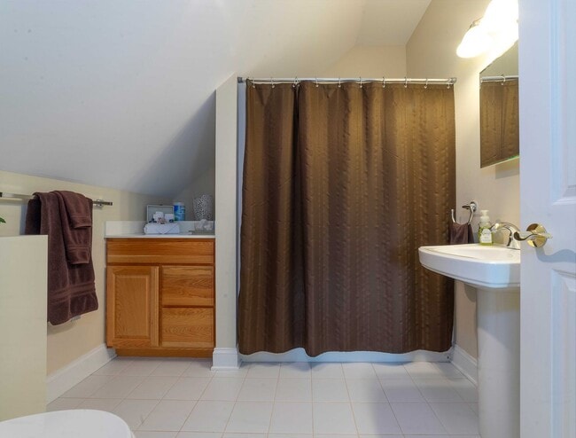 Building Photo - Majestic Custom Home