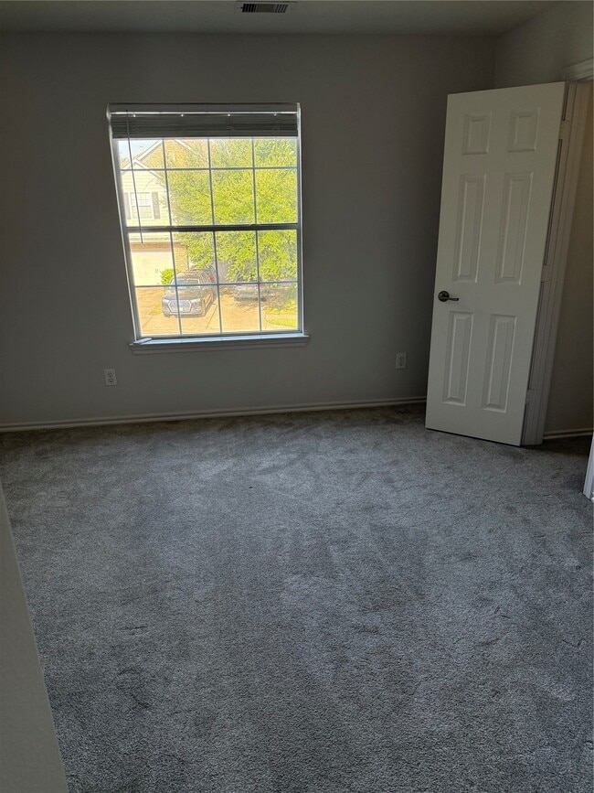 Building Photo - 319 Brandy Ridge Ln