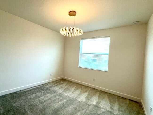 Building Photo - 32792 Tree of Life Ave