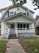Building Photo - 2028 Eastview Ave