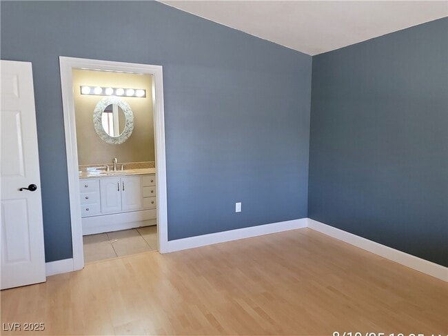 Building Photo - 5250 Panguitch Dr
