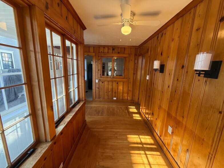 Building Photo - 9 Chilton St