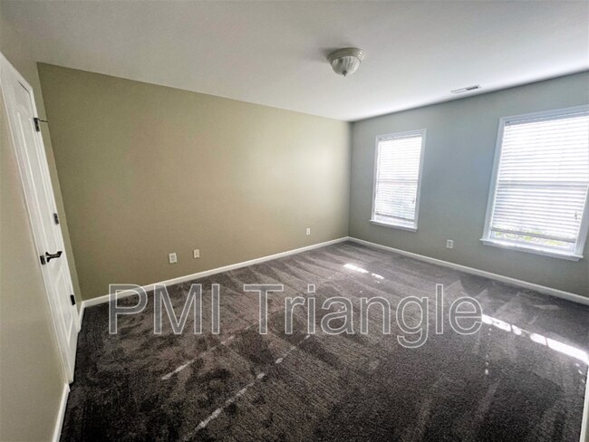Building Photo - 412 Howard Grove Pkwy