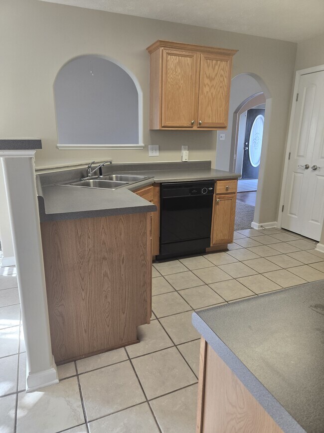 Building Photo - 76 Shelby St