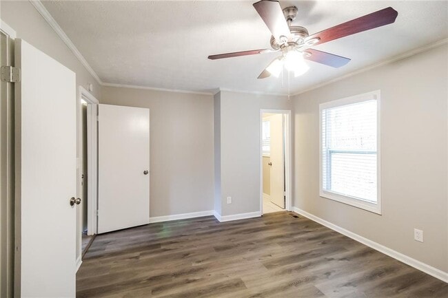 Building Photo - 2314 Tapanzee Ln