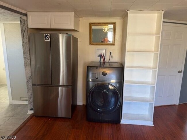 Building Photo - 270 Espanong Rd