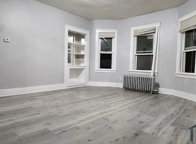 Building Photo - 191 Eastern Ave