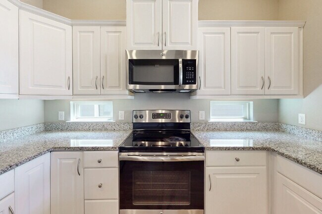 Building Photo - 3 Bedrooms | 2 Bathrooms | 1,454 SF | Built in 2017 | 2-Car Garage With Lawn Care included and al...