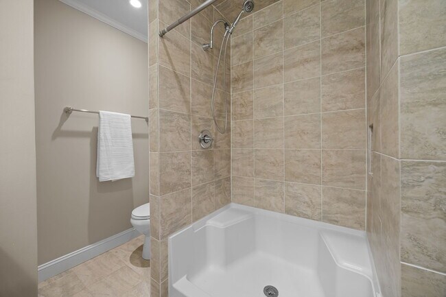 Building Photo - 6423 New Market Way