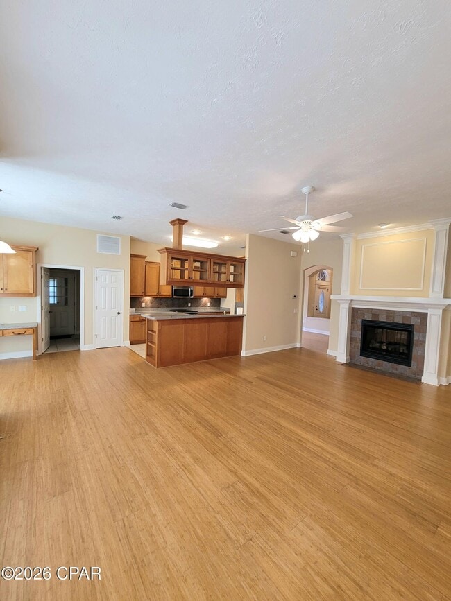 Building Photo - 103 Parkview Xing