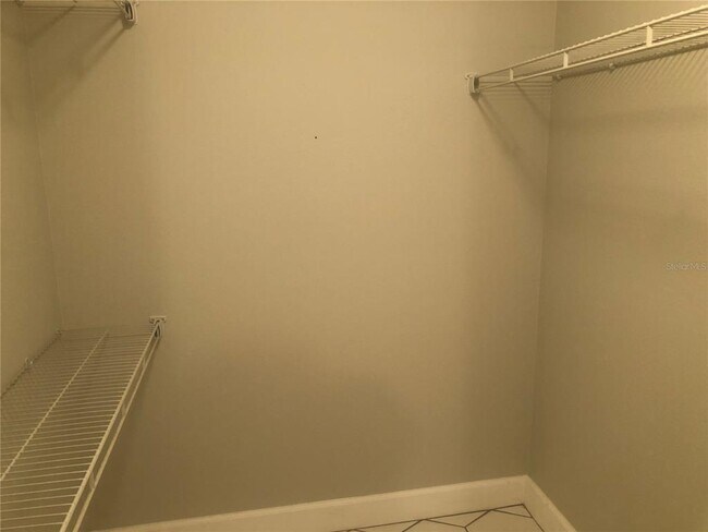 Building Photo - 4041 Crockers Lake Blvd