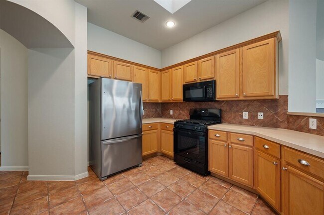 Building Photo - 20305 Kearney Hill Rd