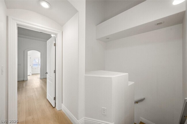 Building Photo - 1087 Luna Eclipse Ln