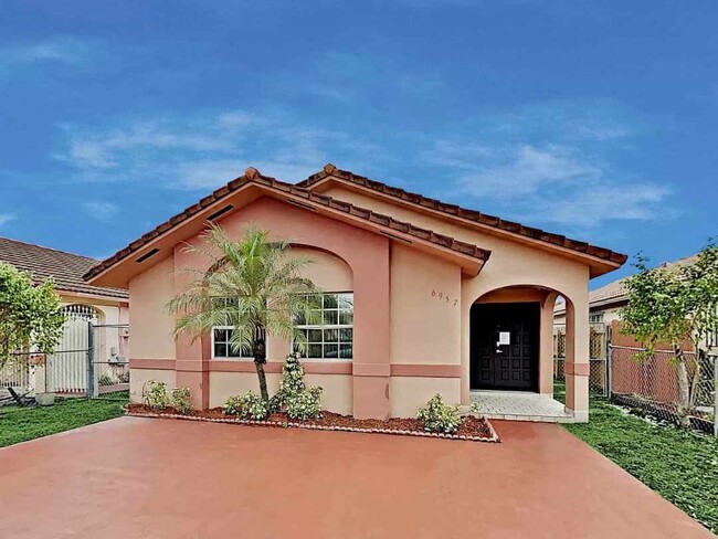 Primary Photo - 6957 W 25th Ave