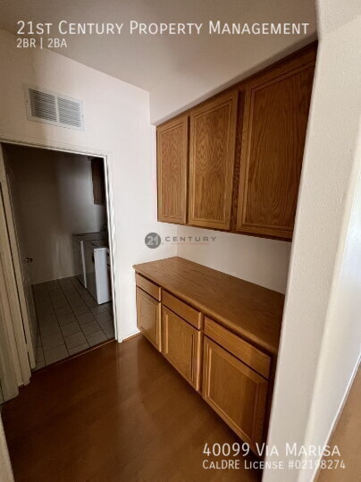 Building Photo - 40099 Via Marisa-