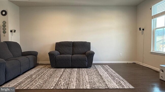 Building Photo - 743 Quarry Hill Rd