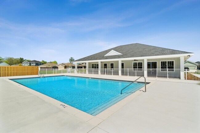 Building Photo - 215 Speckled Trout Ln N