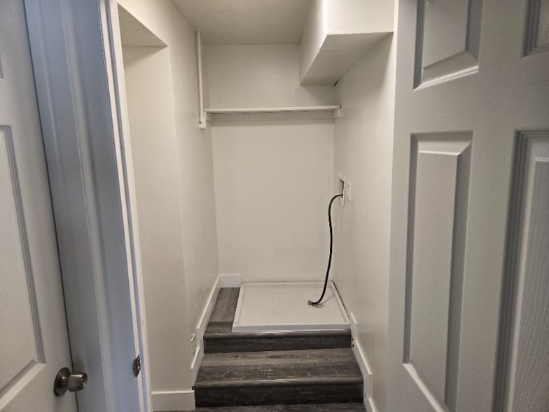 Building Photo - 954 9th St