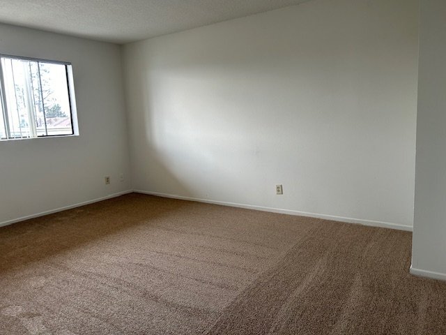 Building Photo - 623 E Cypress Ave