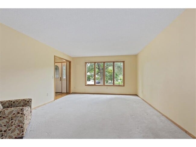 Building Photo - 7140 Willow View Cove