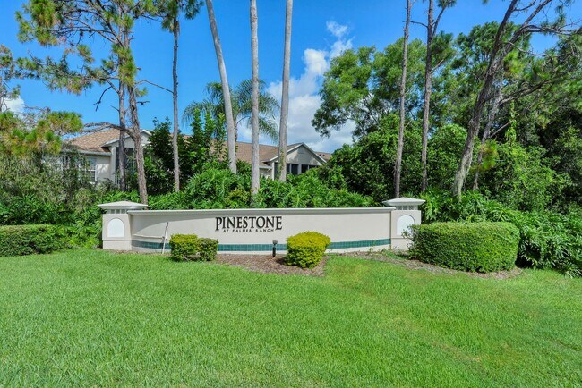 Building Photo - Spacious 3 bedroom, 2 bath condo with a lake view in Palmer Ranch