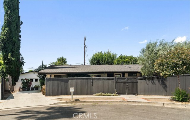 Building Photo - 5650 Maynard Ave