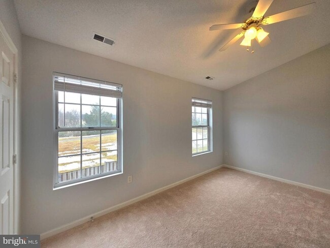 Building Photo - 6539 Old Carriage Ln