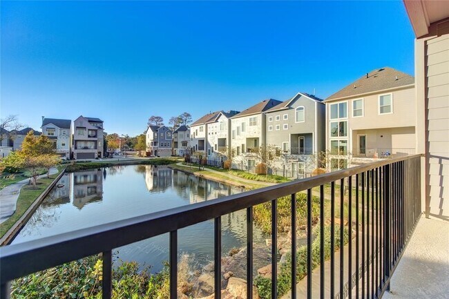 Building Photo - 1415 Adell Rose Ln