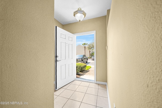 Building Photo - 8230 Dames Point Crossing Blvd