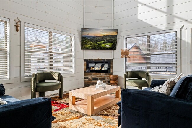 Building Photo - 532 Warbonnet Wy