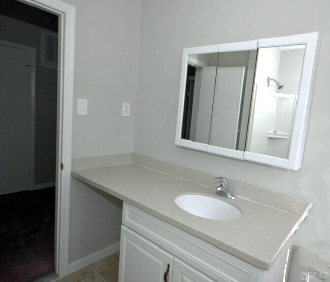 Building Photo - 1 Orchid Ct