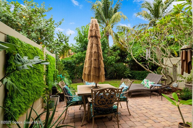 Building Photo - 746 Ventura Dr