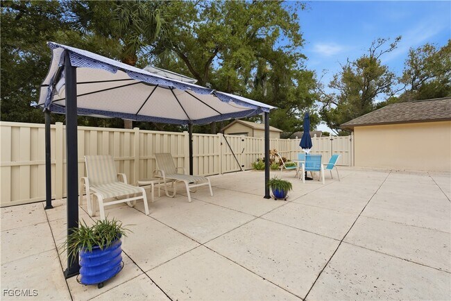 Building Photo - 5829 Wild Fig Ln