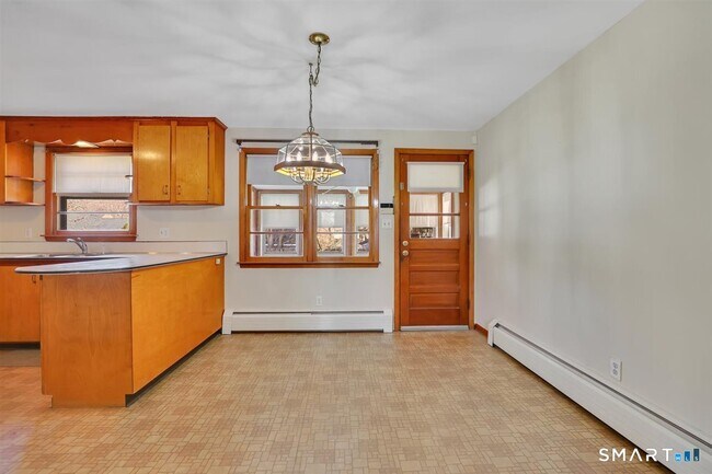 Building Photo - 57 Alanby Dr