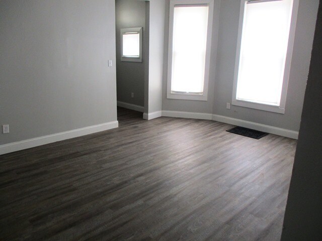 Building Photo - 1410 N Lee St