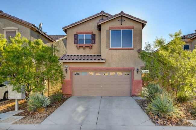 Building Photo - Charming Two Story Home