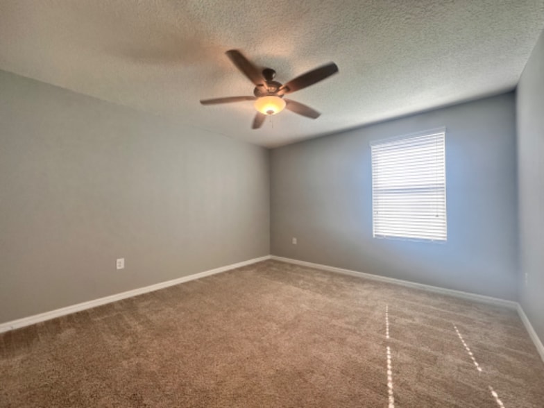 Building Photo - 4441 Lindever Ln