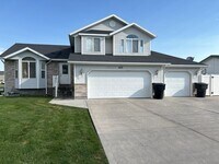 Building Photo - 403 E 1400 S