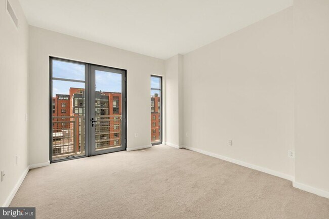 Building Photo - 475 K St NW